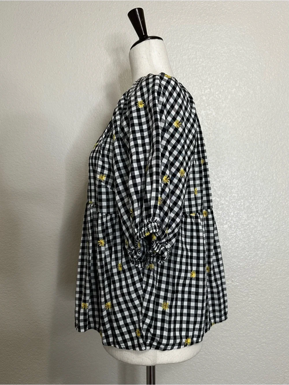 Old Navy Black White Gingham Embroidered Floral Puff Sleeves Top, Sz Medium